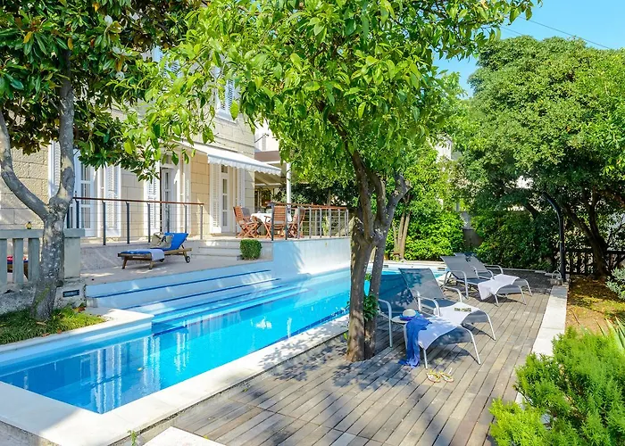 Donna Paola דוברובניק