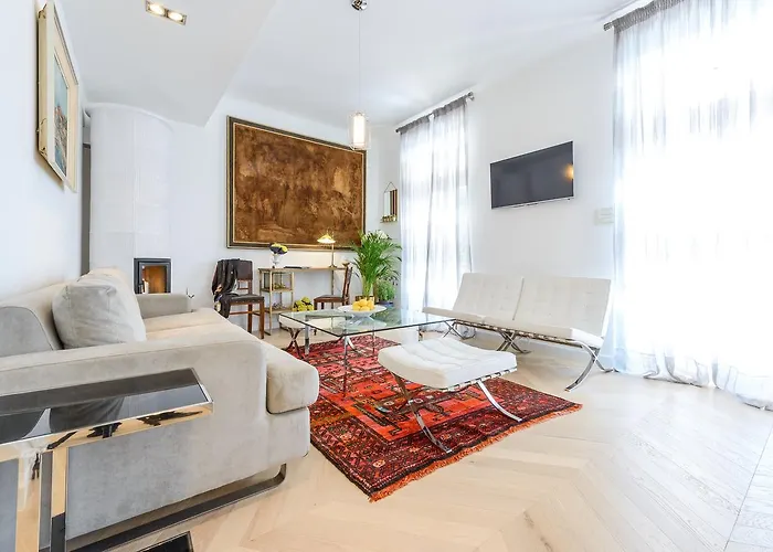 Donna Paola Βίλα